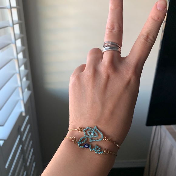 Bracelets - Picture 3 of 5